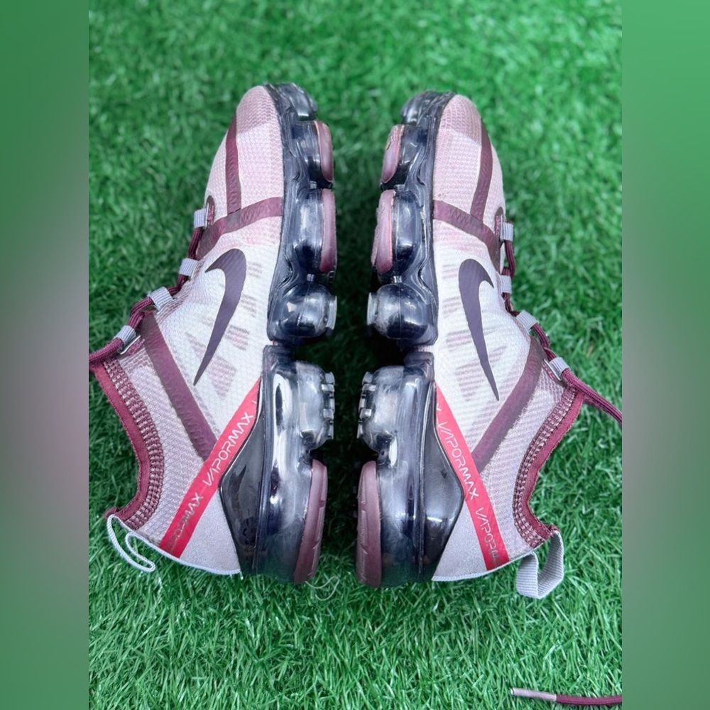 Nike Air VaporMax 2019
Night Maroon (Women's) Size 6